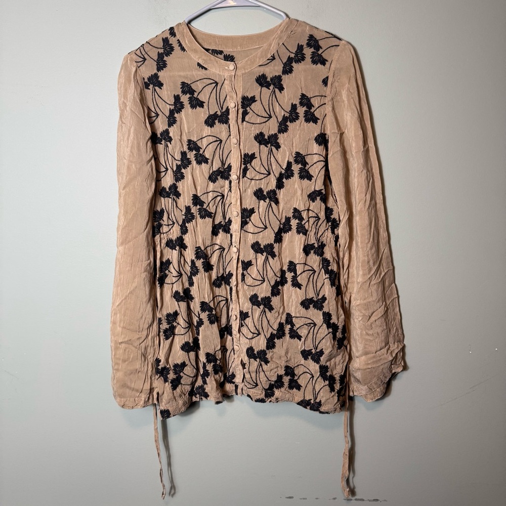 Johnny Was Women’s Button Up Top Khaki/Black Embroidery Size Small - Picture 2 of 4